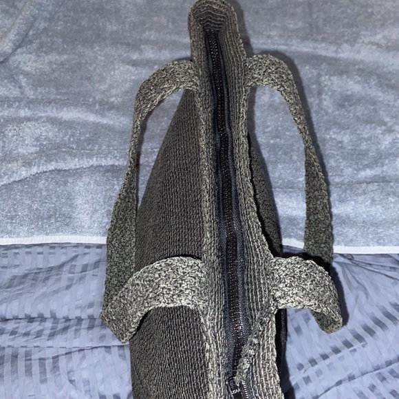 Eric Javits black woven shoulder bag - Picture 10 of 15